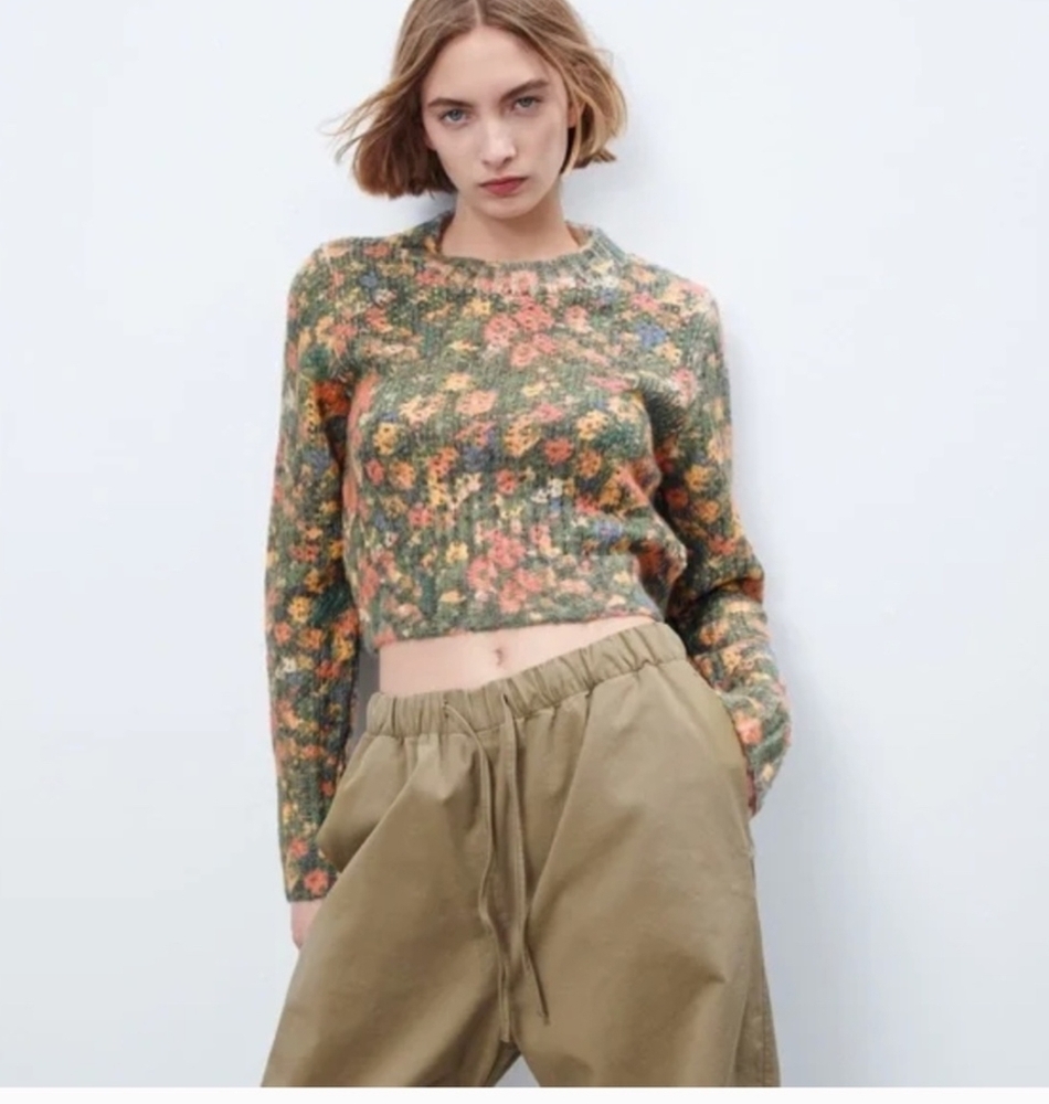 NWT Zara Multicolor Floral Knit Sweatshirt